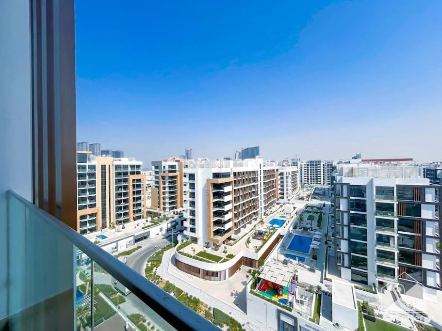 Elegant Meydan Studio With Balcony Views Apartman Dubaj Kültér fotó