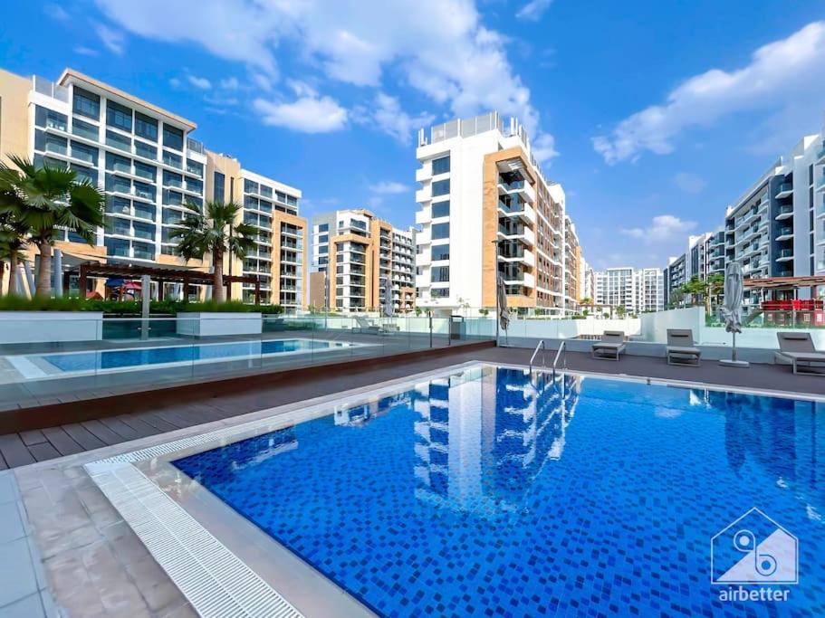 Elegant Meydan Studio With Balcony Views Apartman Dubaj Kültér fotó